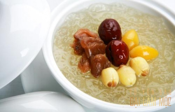 Chè Yến Sào Hạt Sen